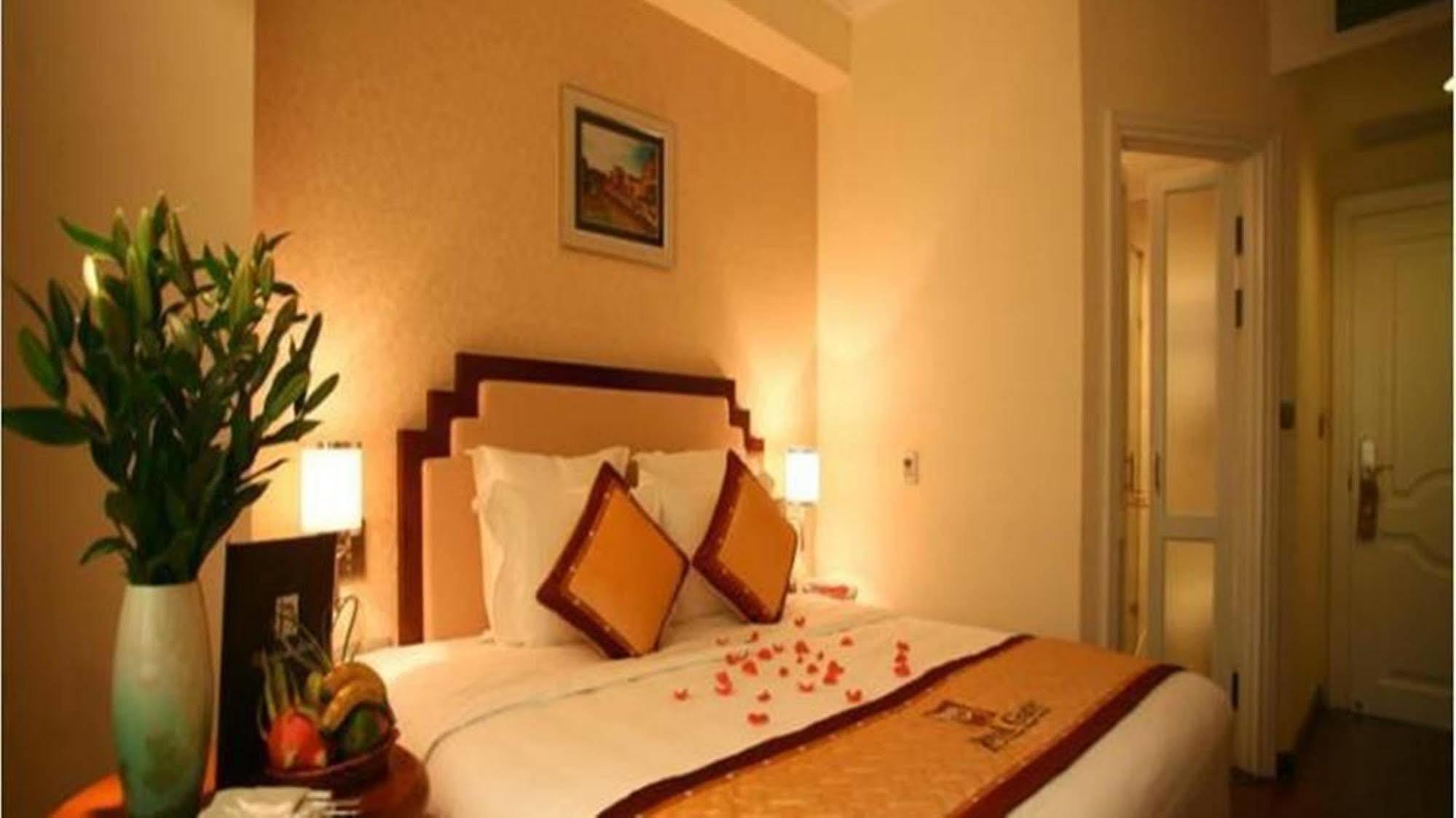 Royal Gate Hotel Hanoj Pokoj fotografie